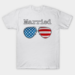 USA PILOT GLASSES MARRIED T-Shirt